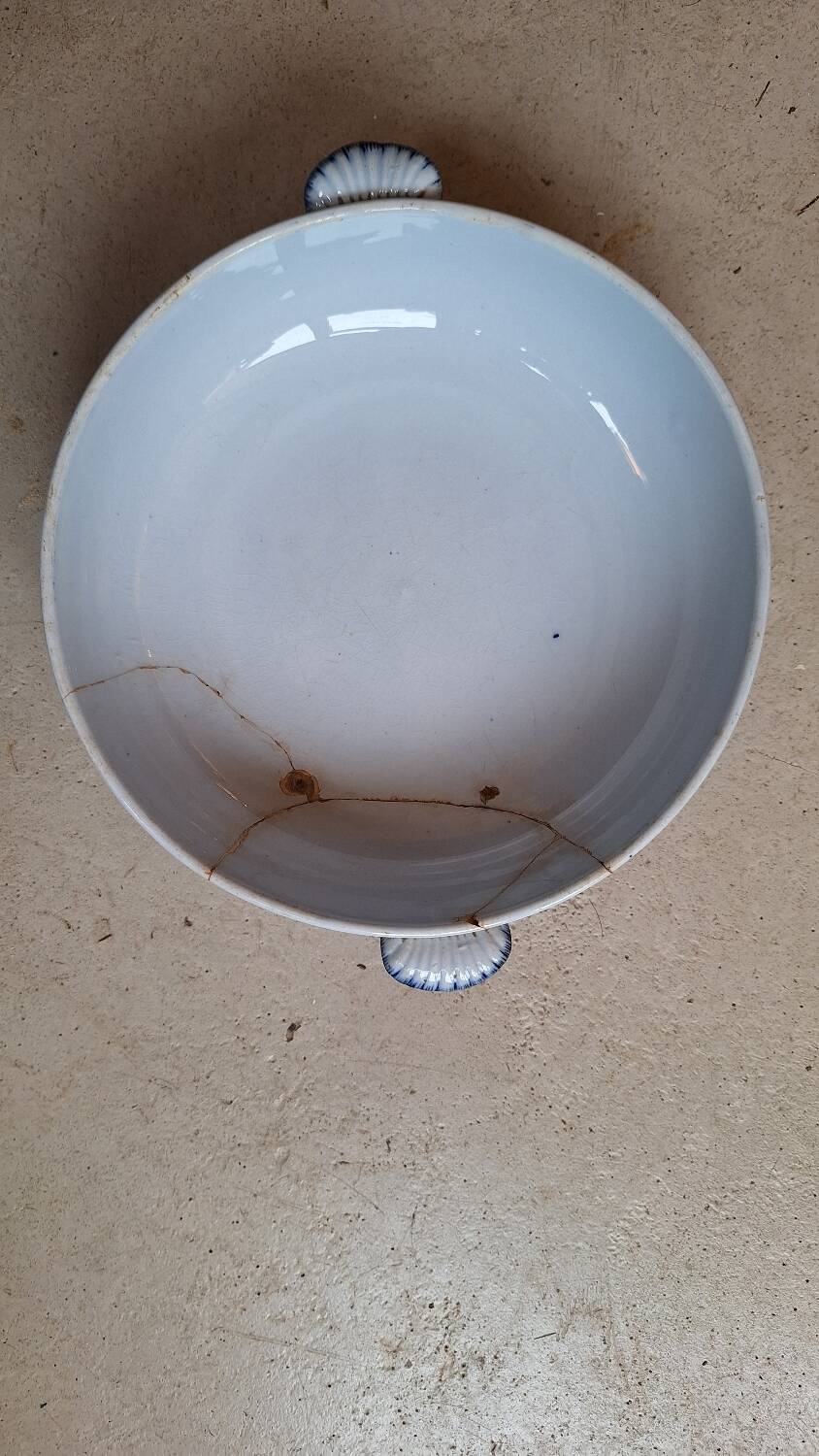 Japan model soup tureen by Creil and Montereau 19th century