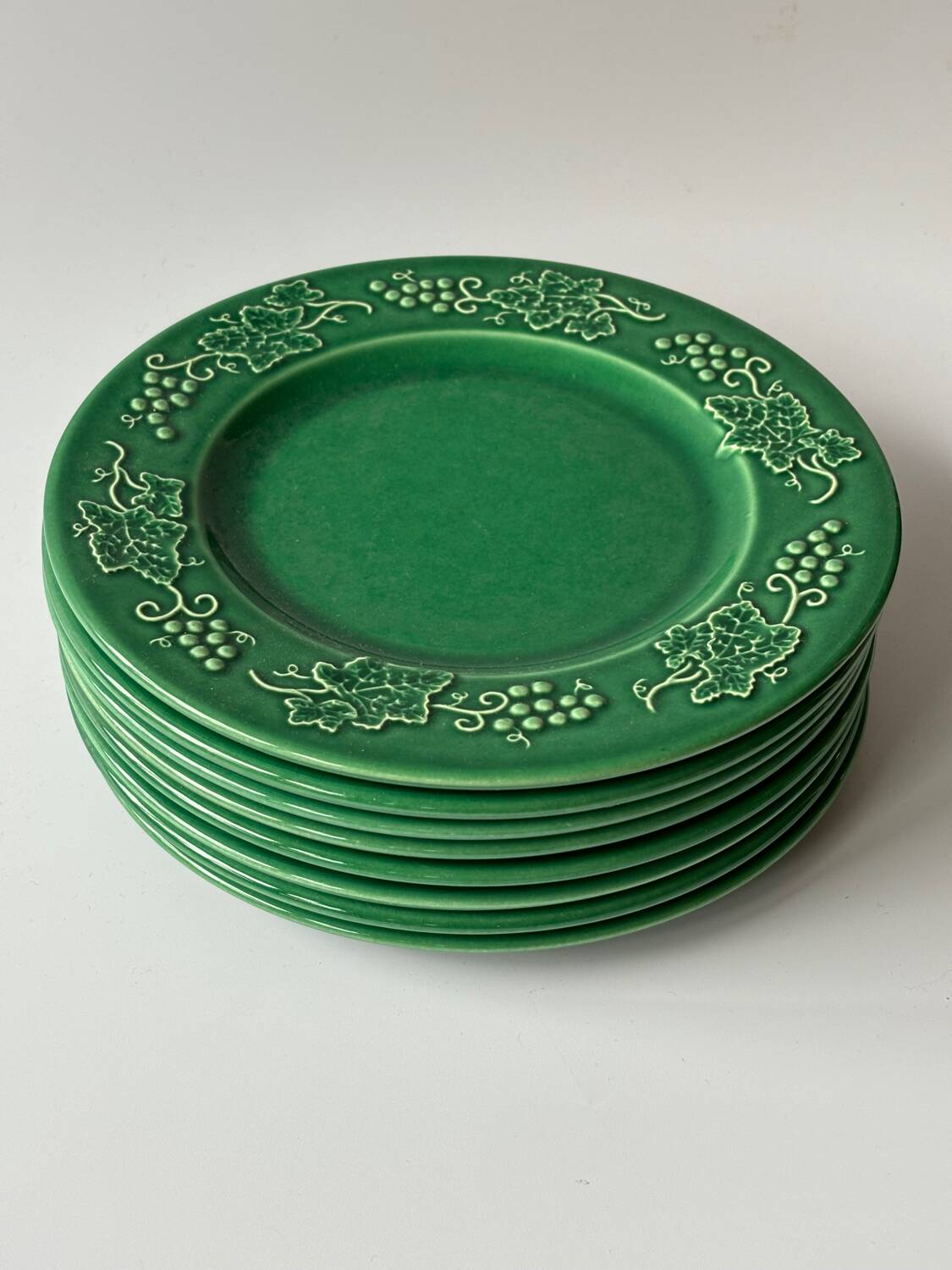 Vintage green dessert plates “Vines”