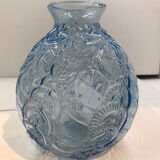 Globe vase