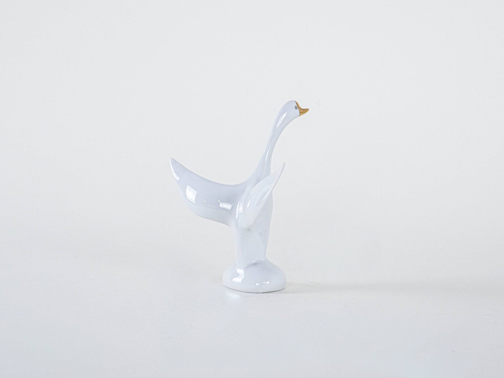 Porcelain goose figurine, Hungarian design, 1960s,manufactured by Holloháza