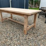 Farm table