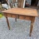 Bureau ancien en pitchpin