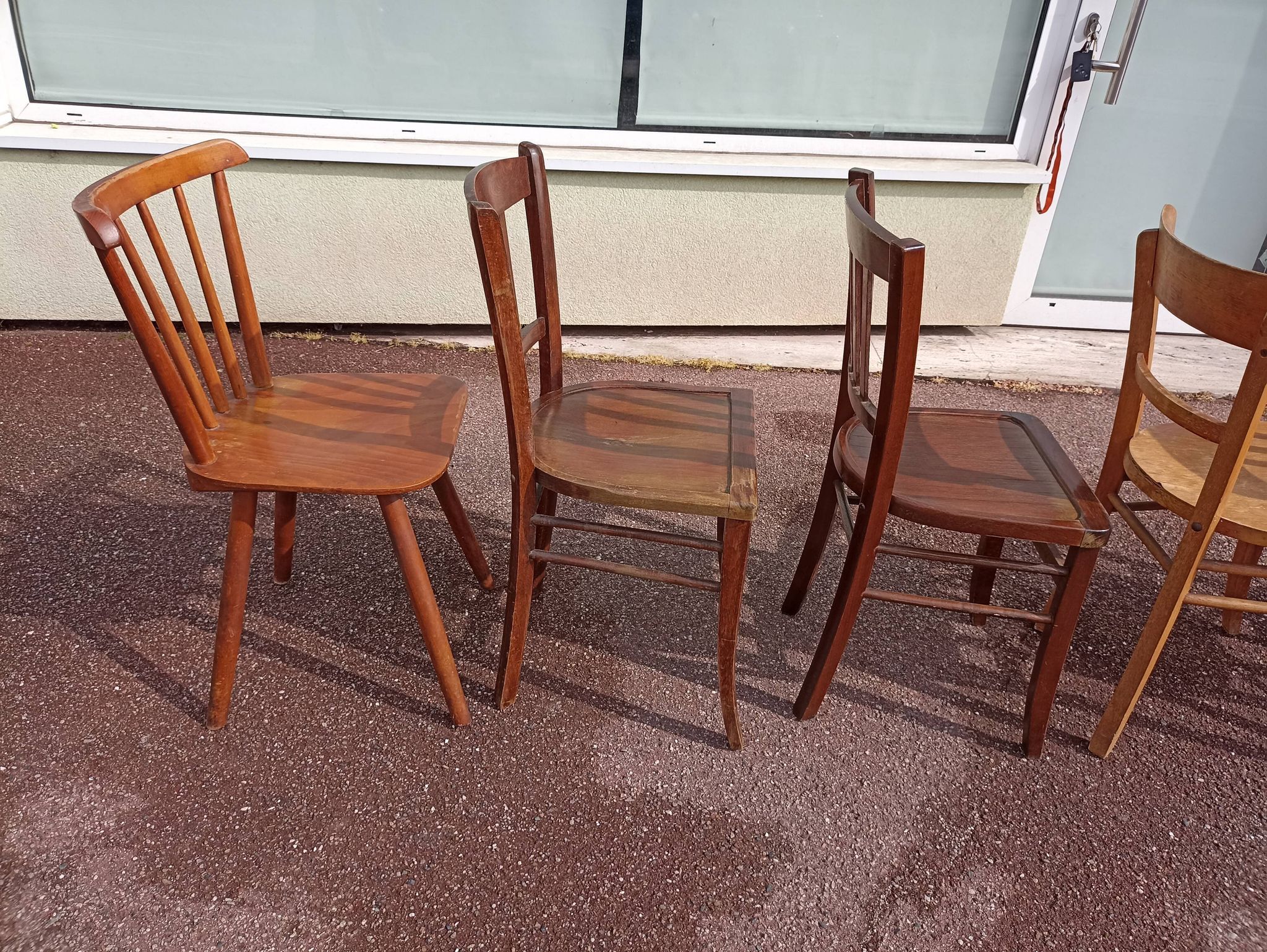 Set of 16 mismatched wooden bistro chairs - vintage - luterma