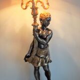 Nubien porte-torchère en bois sculpté