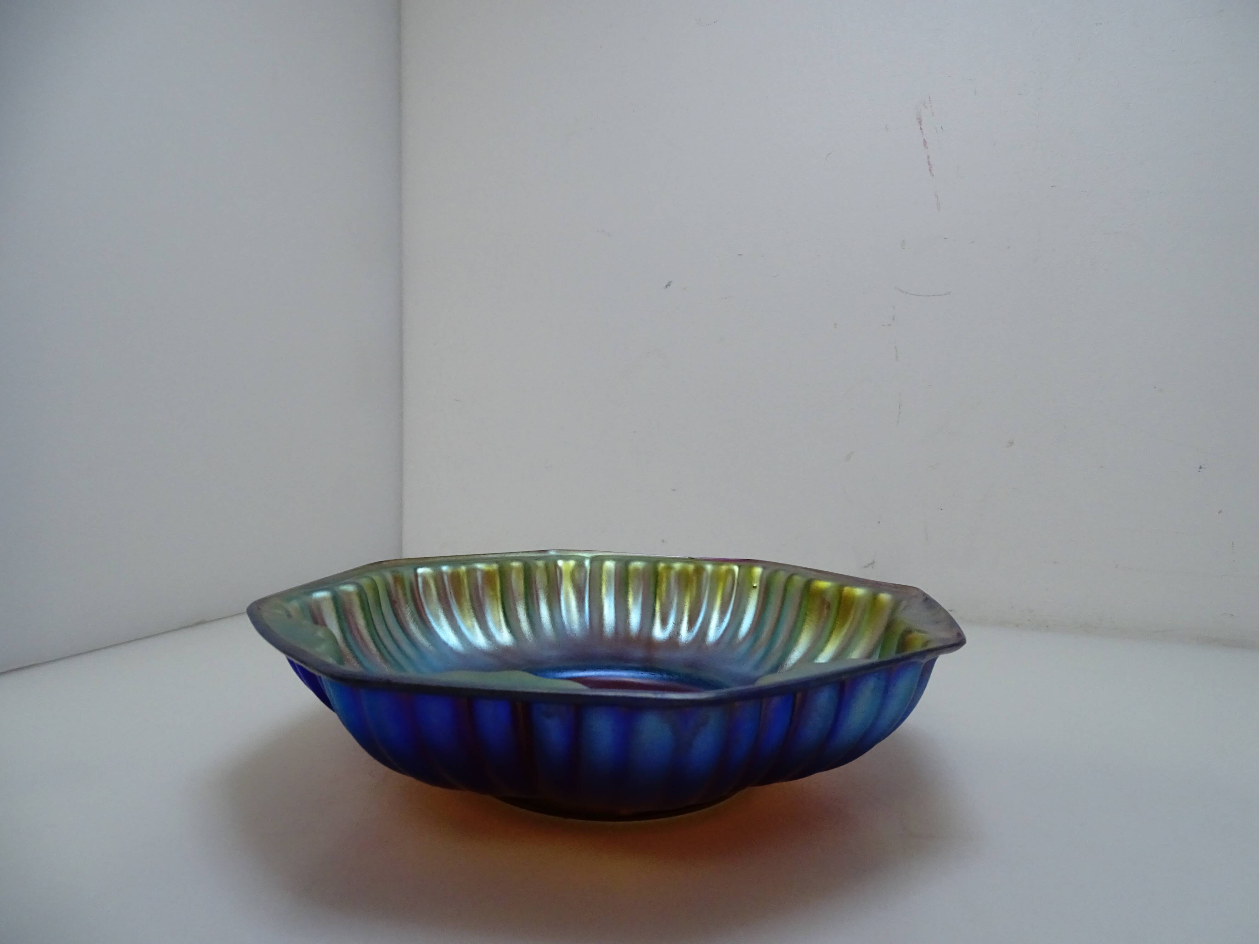Austrian iridescent glass cup 1900 Loetz Kralik