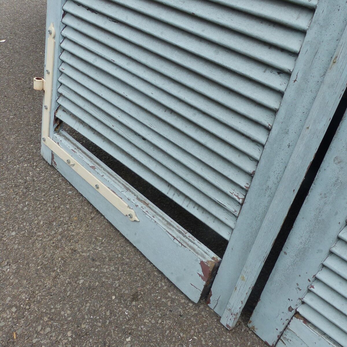 suite of 4 shutters wooden dim L 300 cm x H 228 cm