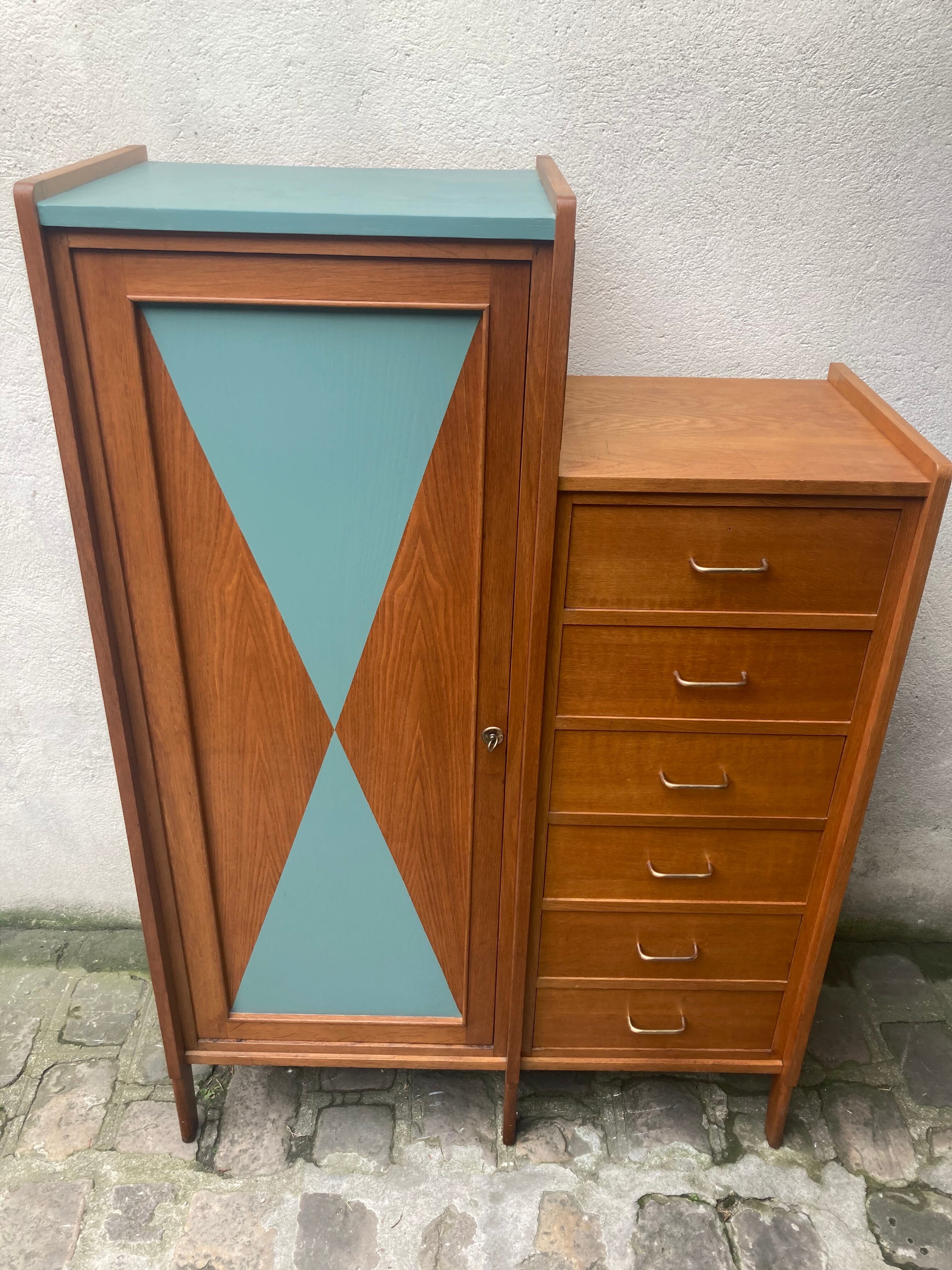 Asymmetrical cabinet