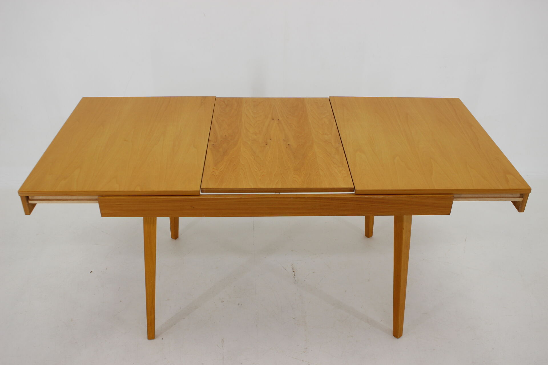 1970s Birch Extendable Dining Desk, Czechoslovakia