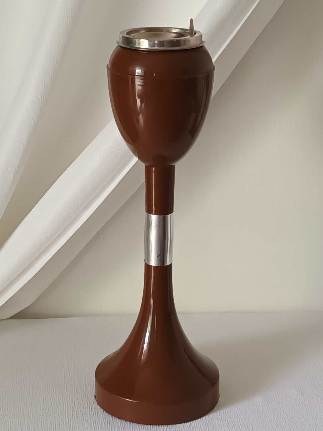 Cendrier sur pied vintage