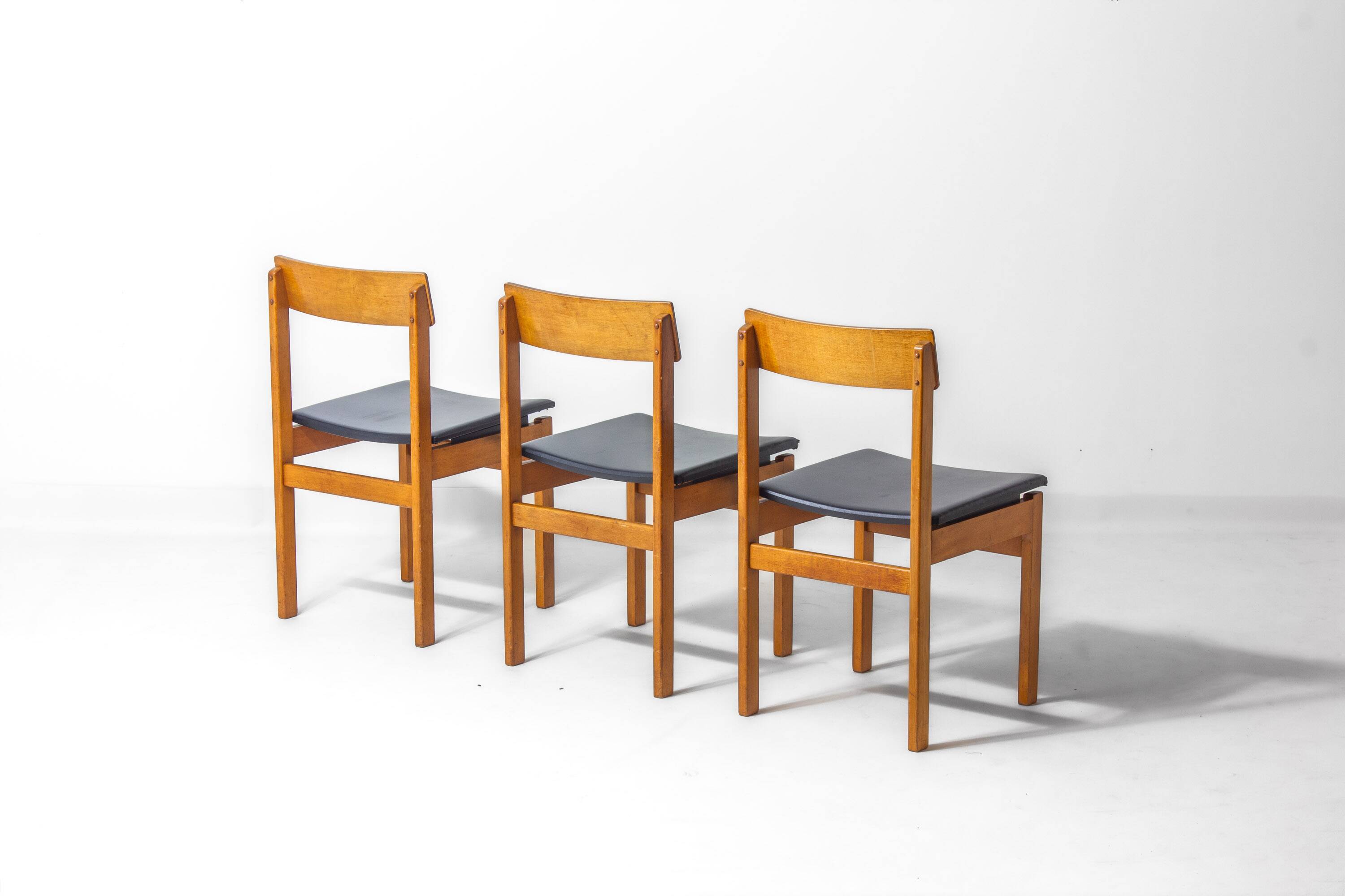 Set of 6 'Abstracta' dining chairs in beech by Jos de Mey, Belgium 1960s