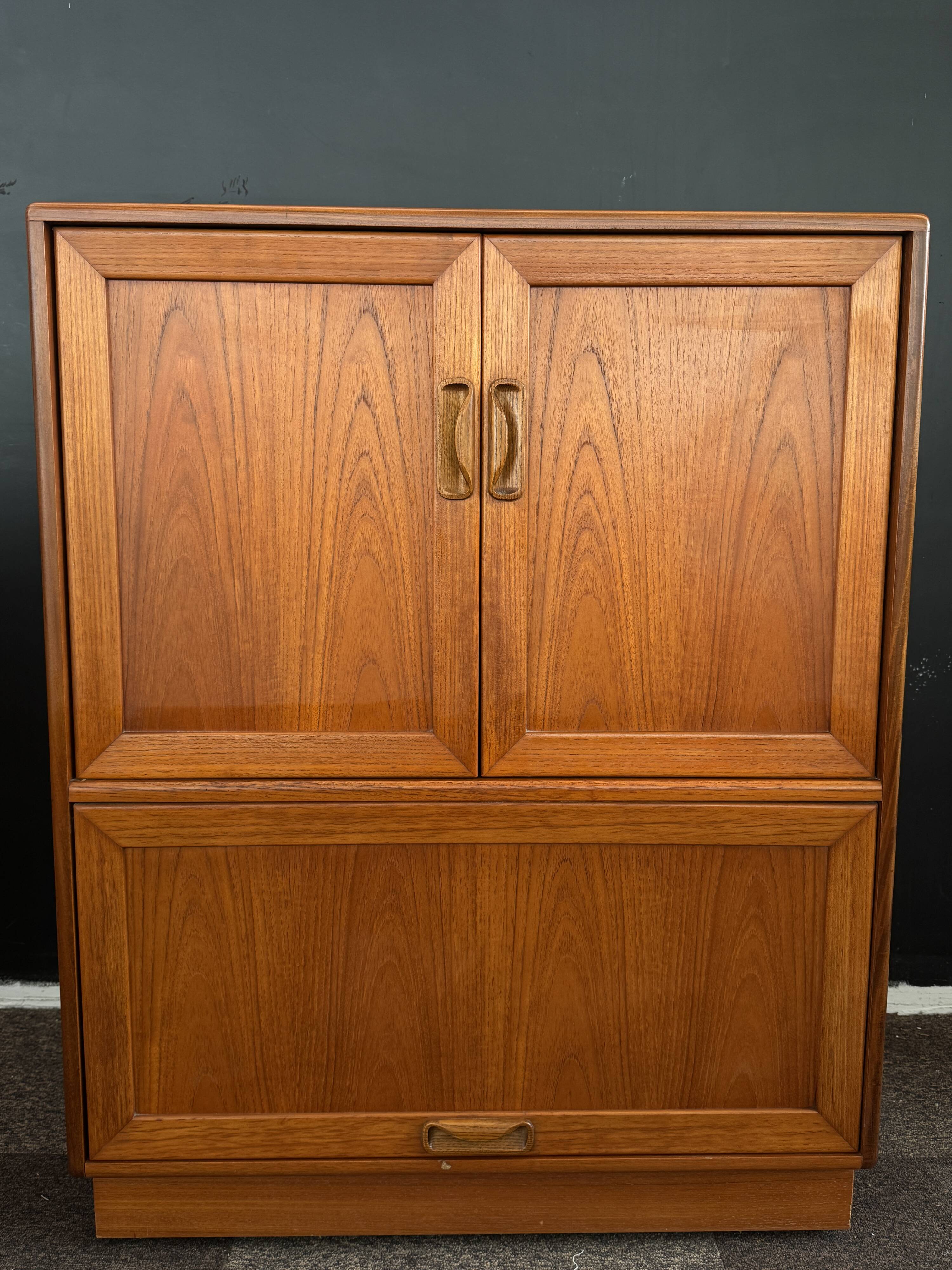 Vintage teak TV unit – G-Plan – 1960s