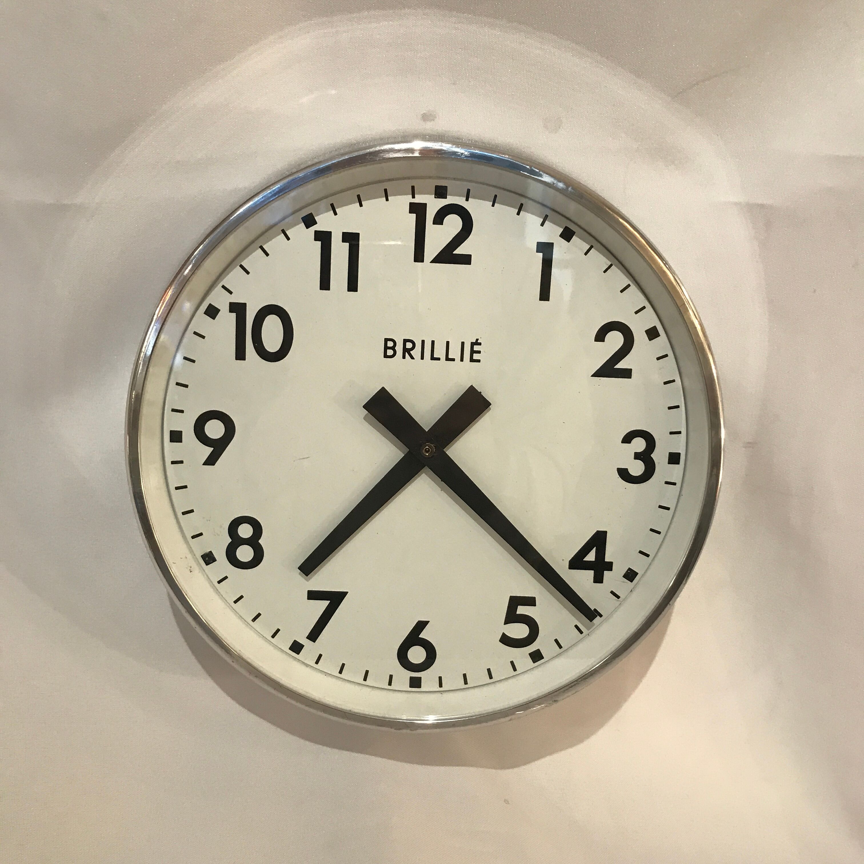Industrial Brillie clock 25 cm functional vintage