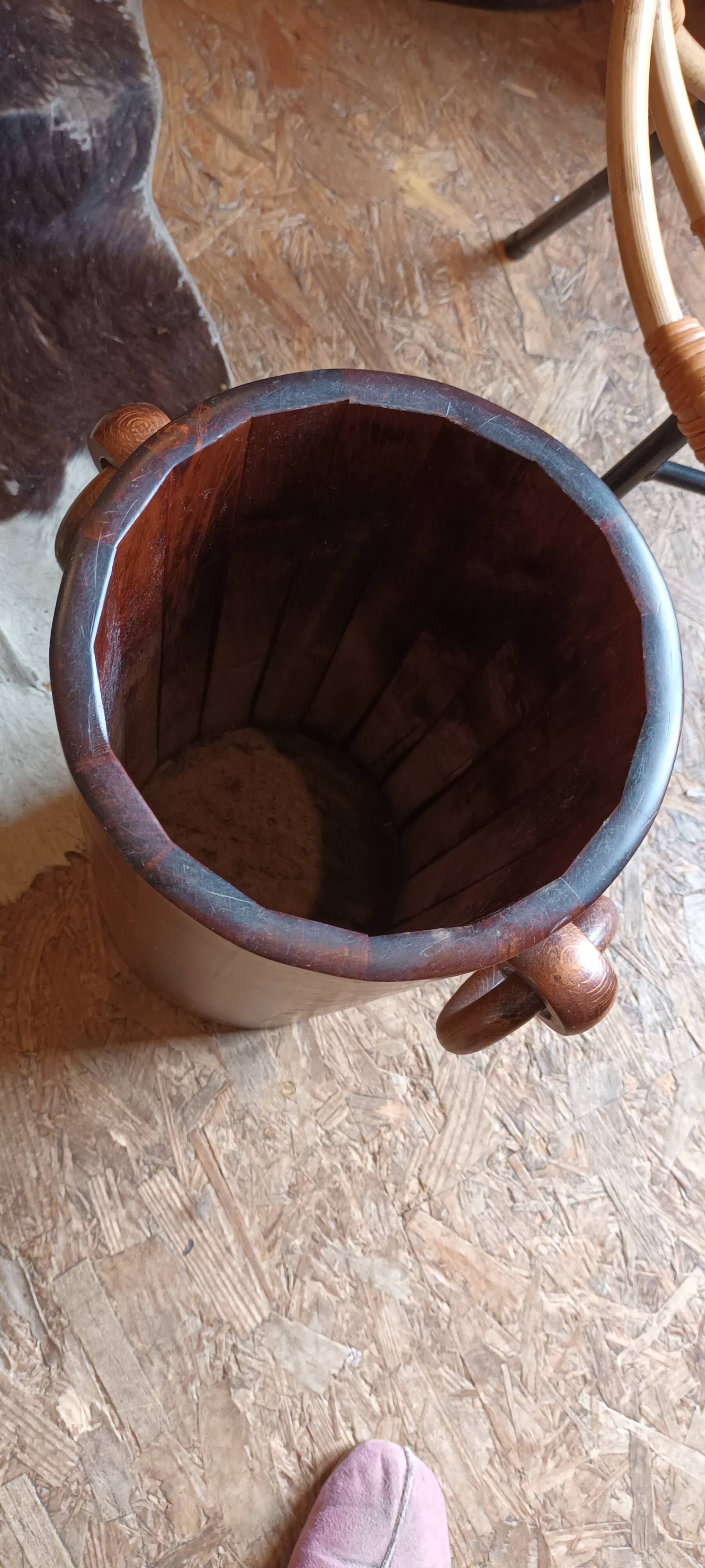 Brutalist umbrella stand