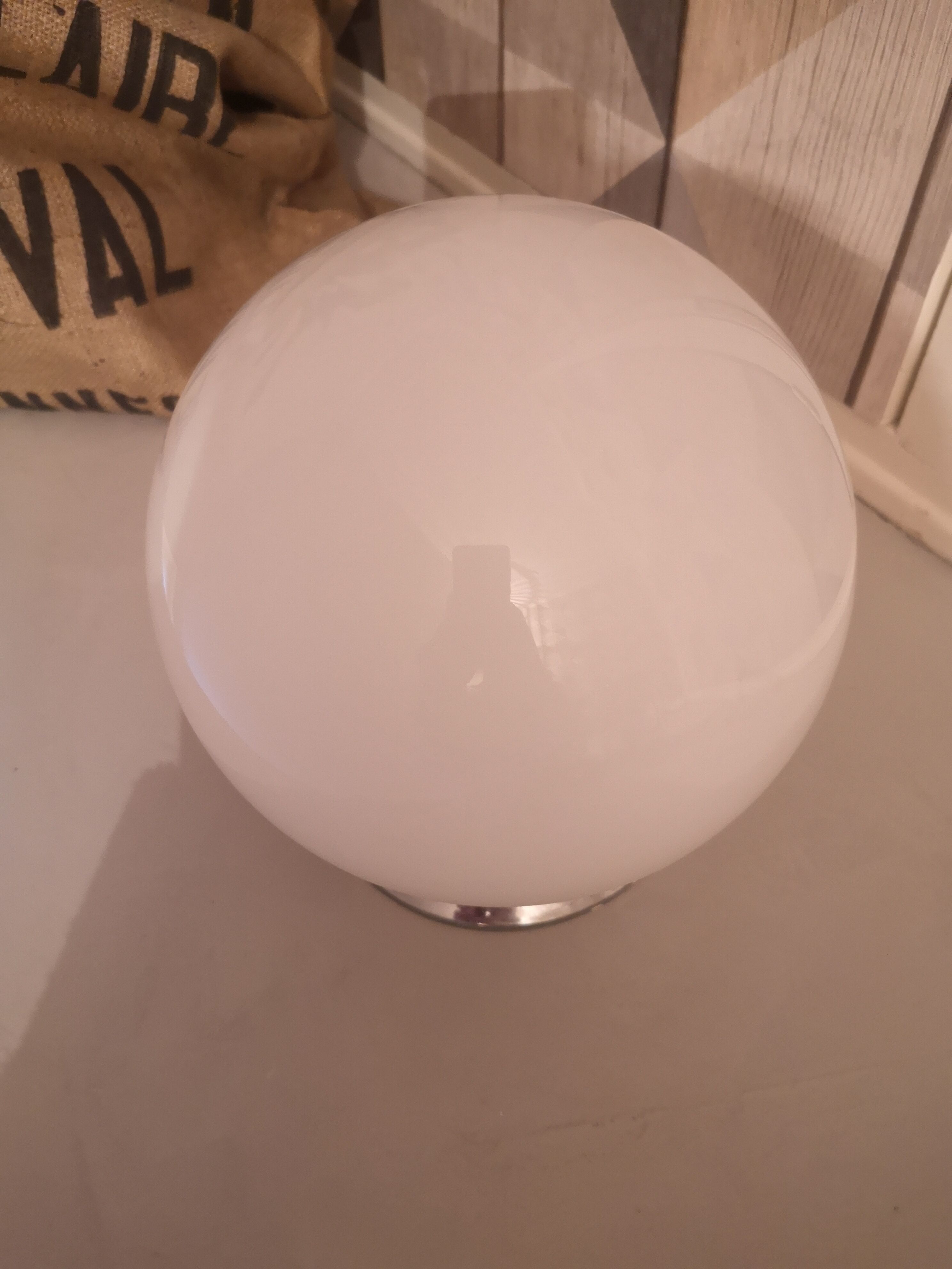 Plafonnier globe