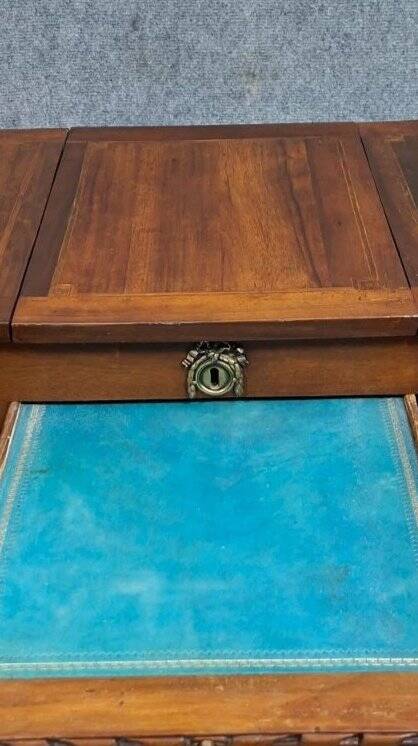 Lady's walnut dressing table – Louis XVI period