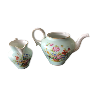 Teapot and milk pot