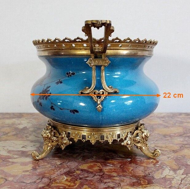 Planter in glazed porcelain and gilded bronze late nineteenth