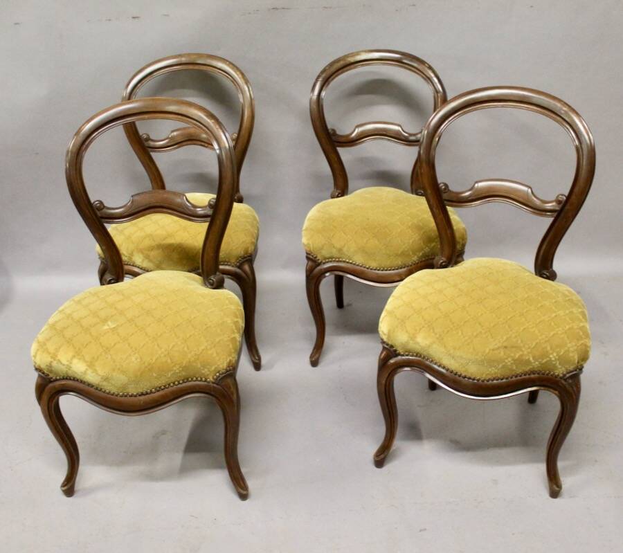 Set of 4 Louis Philippe chairs
