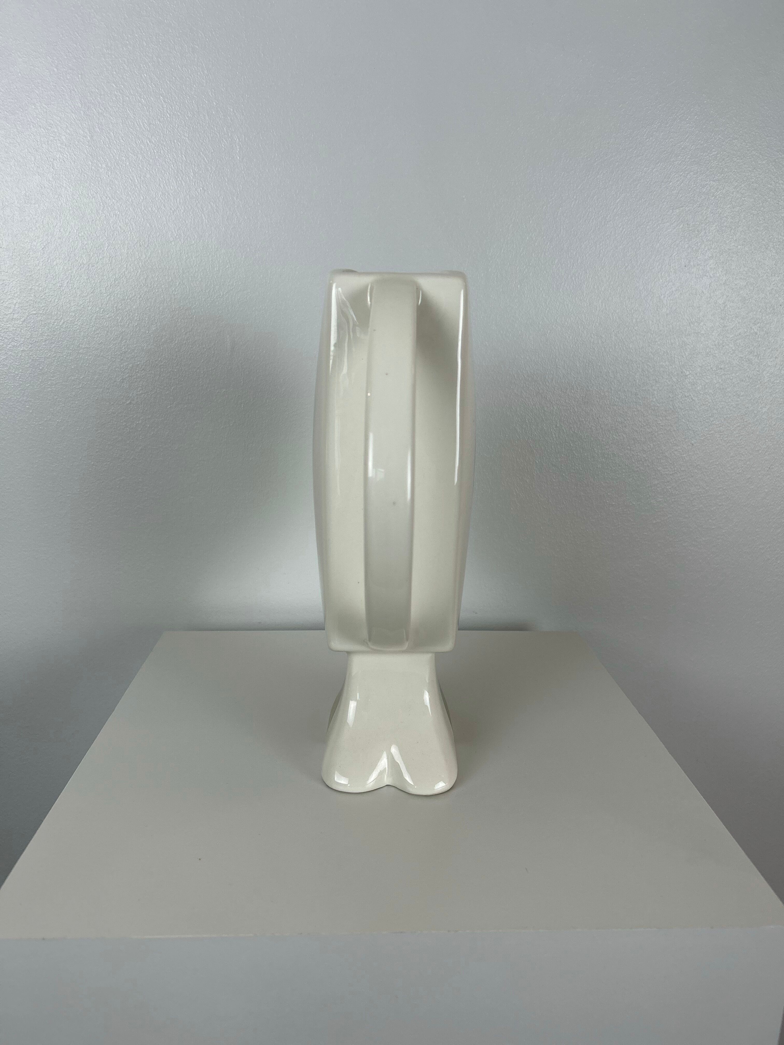 Pitcher Vincent Darré