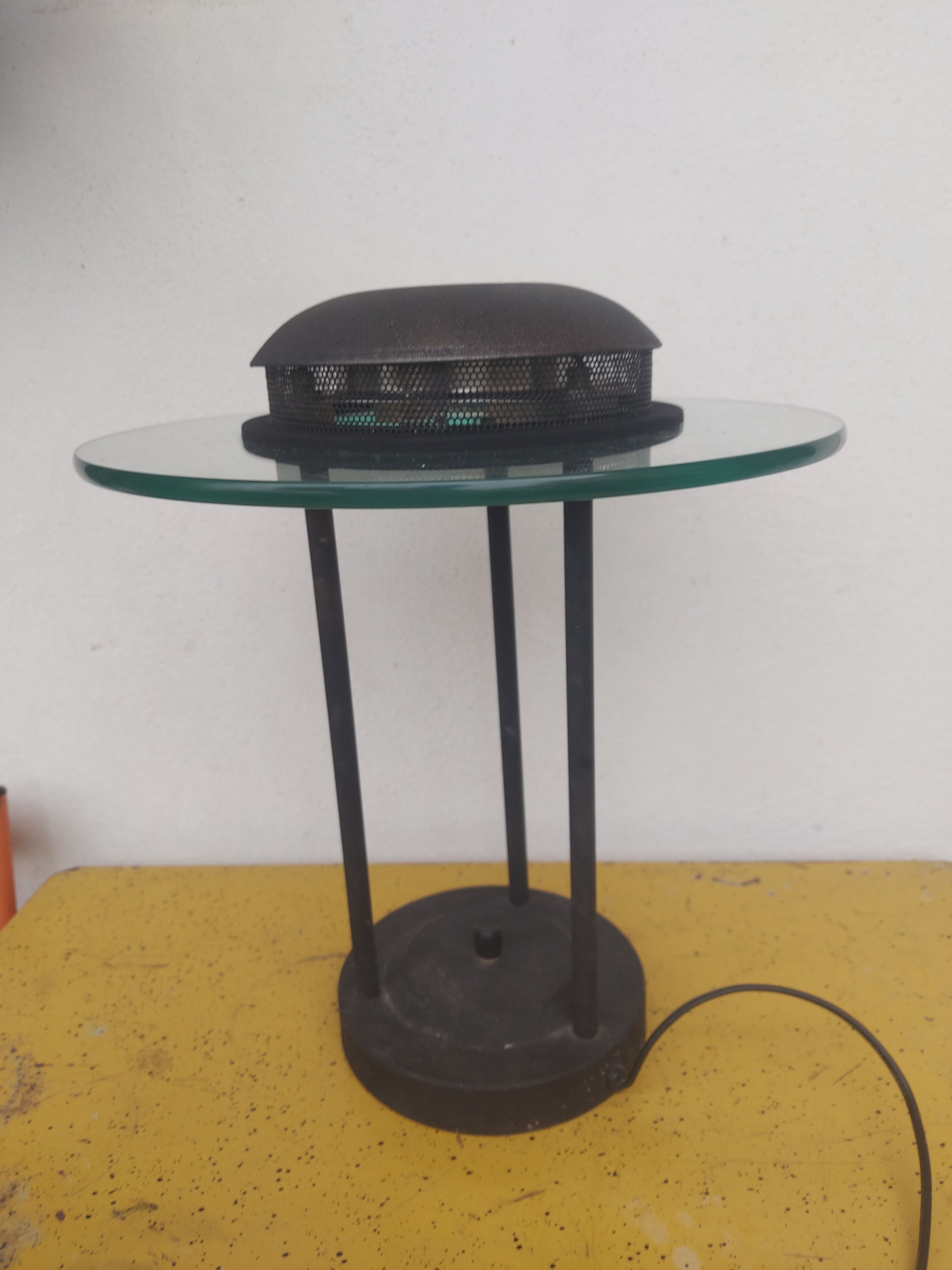 Lampe saturne par rober sonneman avec variateur