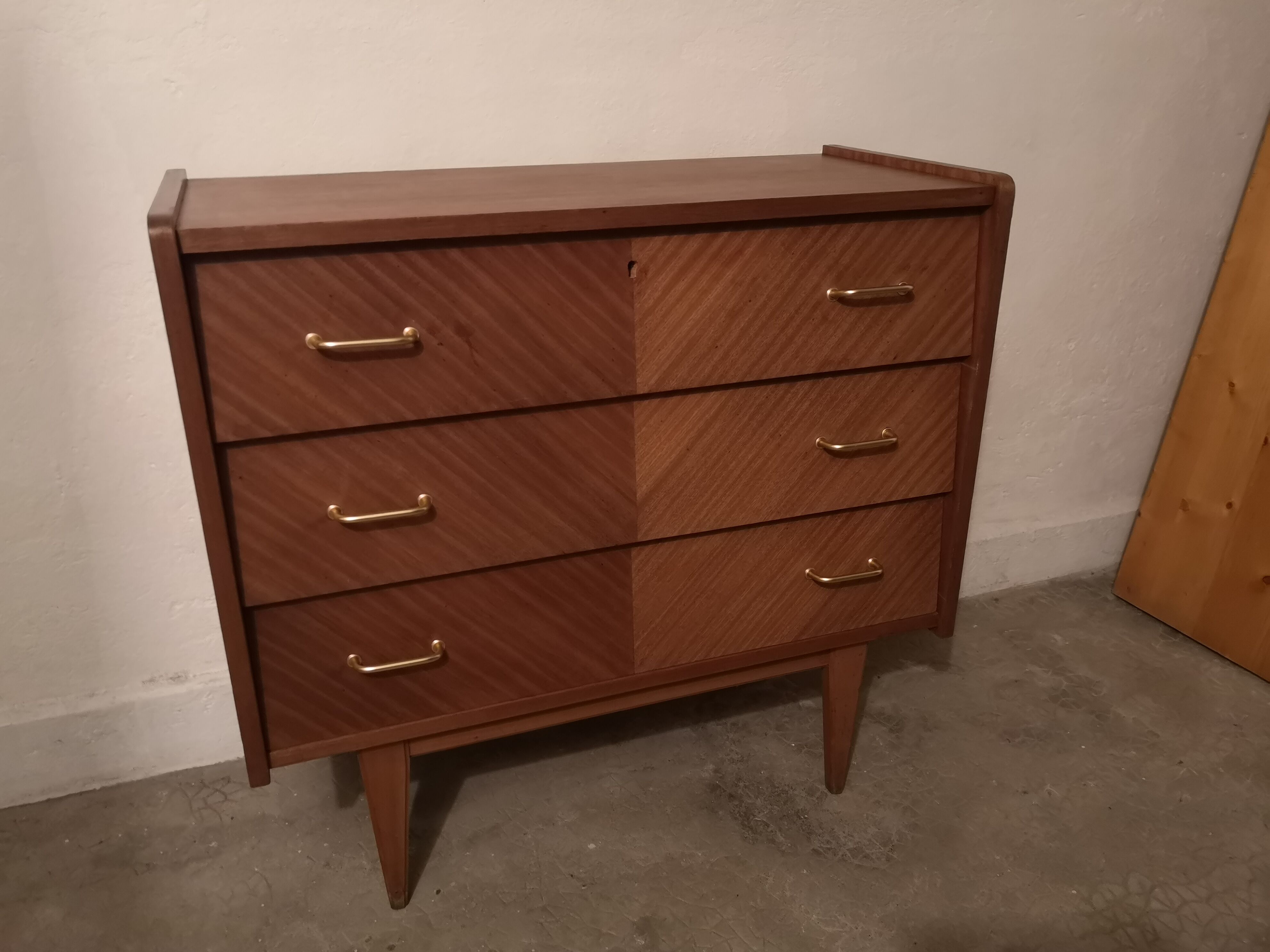 Vintage dresser