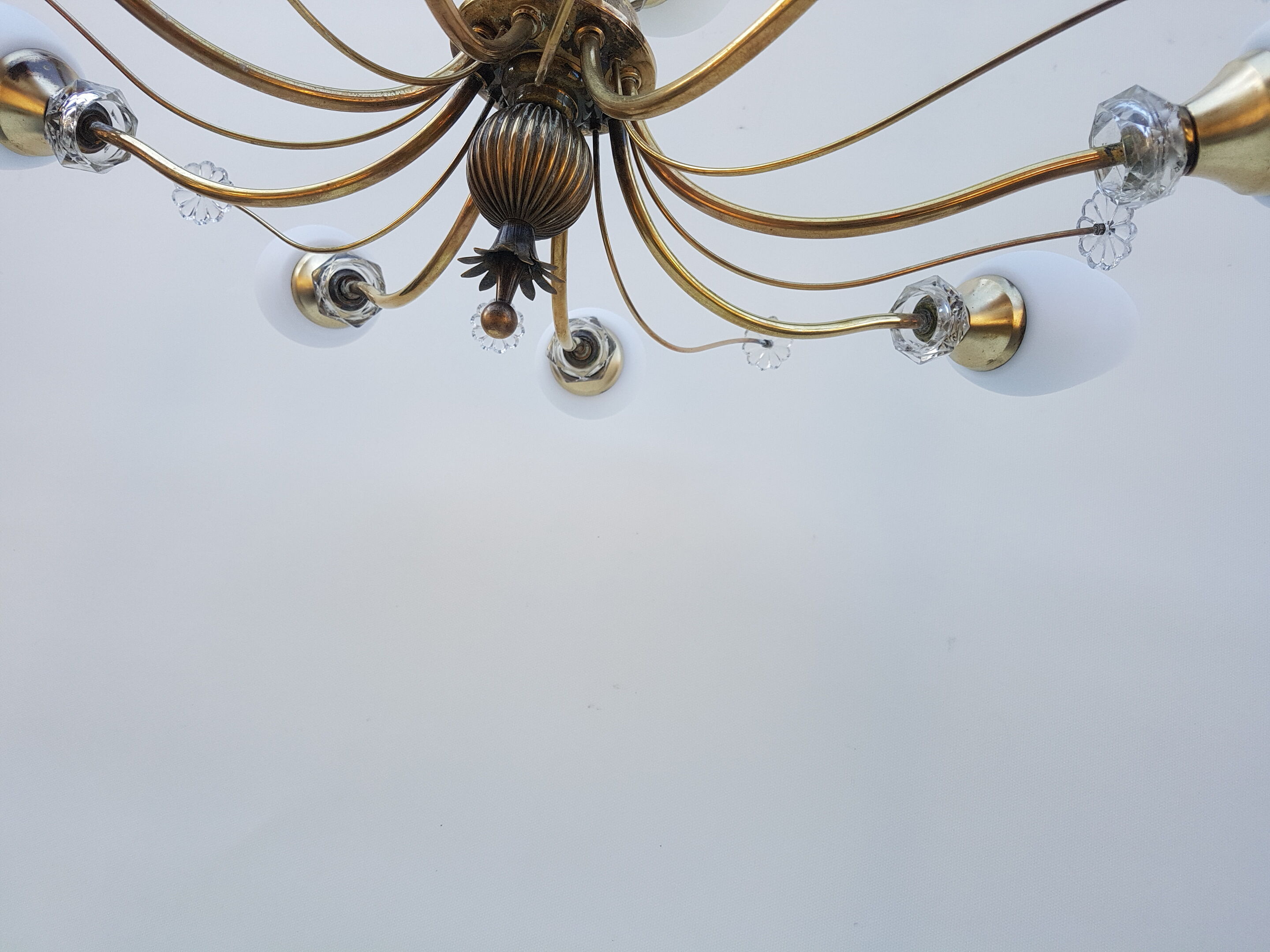 Brass chandelier with 12 fires, 60