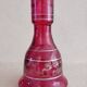 Vase en verre moulé
