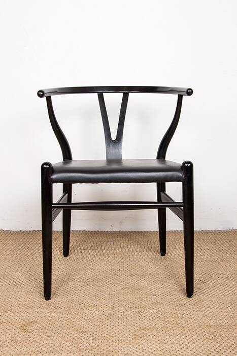 4 Danish chairs, black lacquered wood and leather, Wishbone model, Hans Wegner