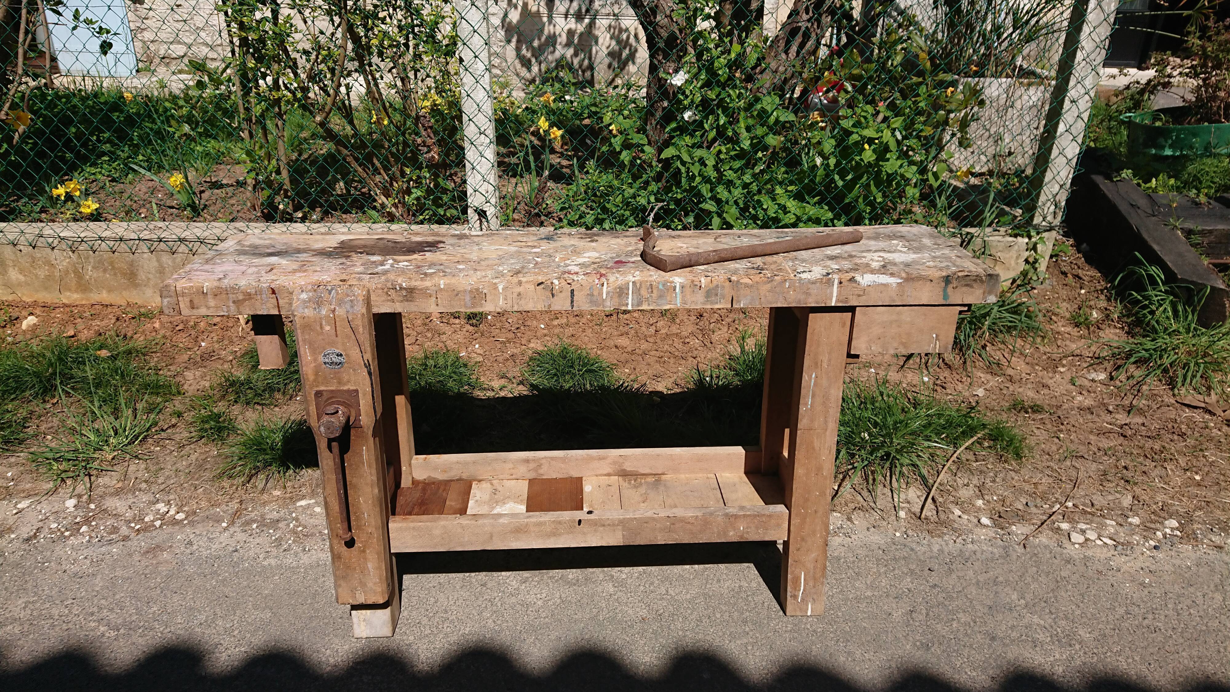 Built in raw wood with its press and valet - GRENAD