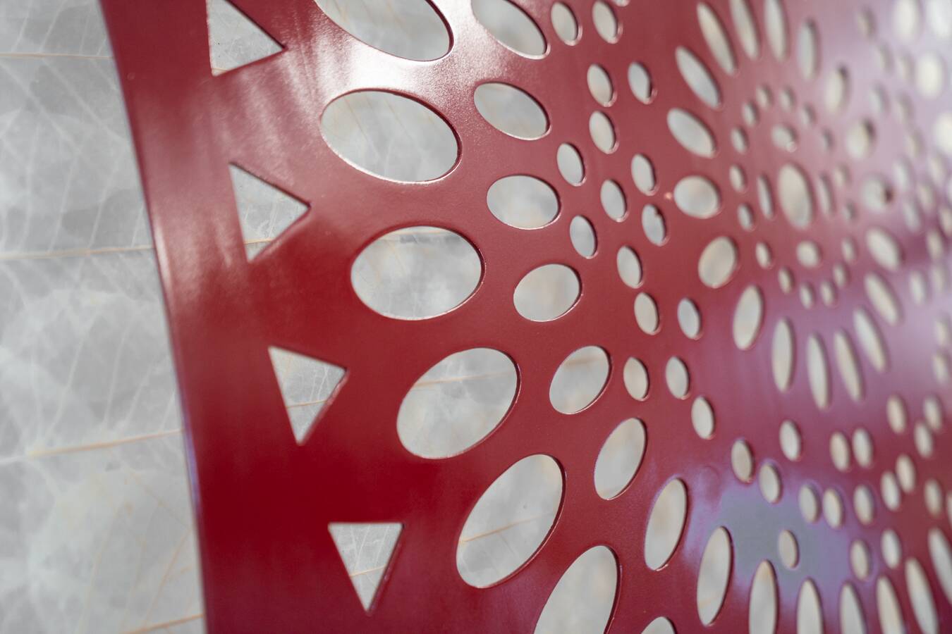 Square wall lamp in red wood and rice paper, prod. Steelline 1980