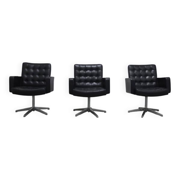 Ensemble de 3 fauteuils de direction par Vincent Cafiero pour Knoll International, années 1960. — Beyit