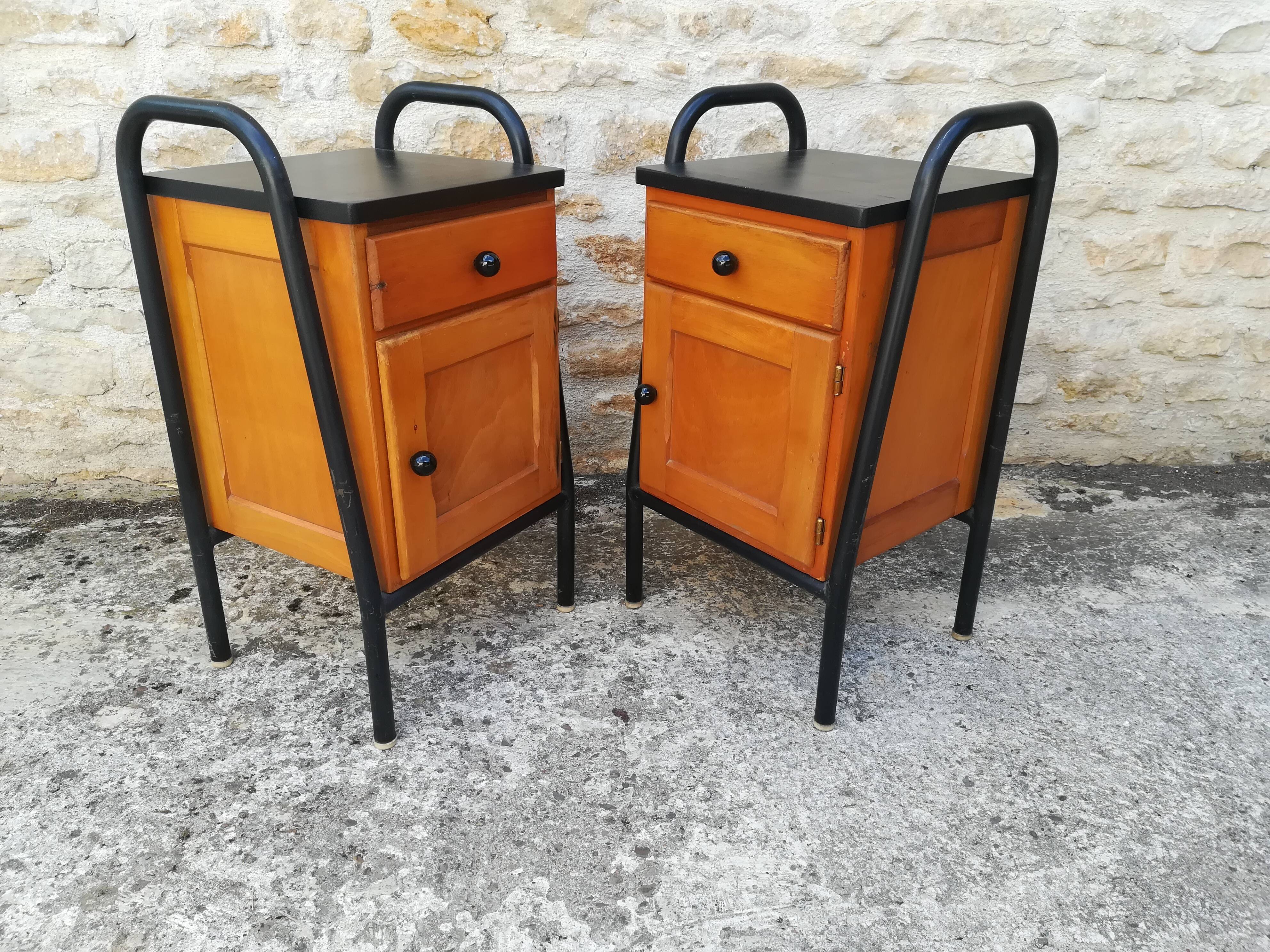 Bedside tables feet tubs