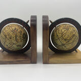 Bookends globe terrestrial