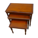 Tables gigognes en merisier