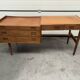 Bureau Scandinave midcentury à caisson et finition acajou