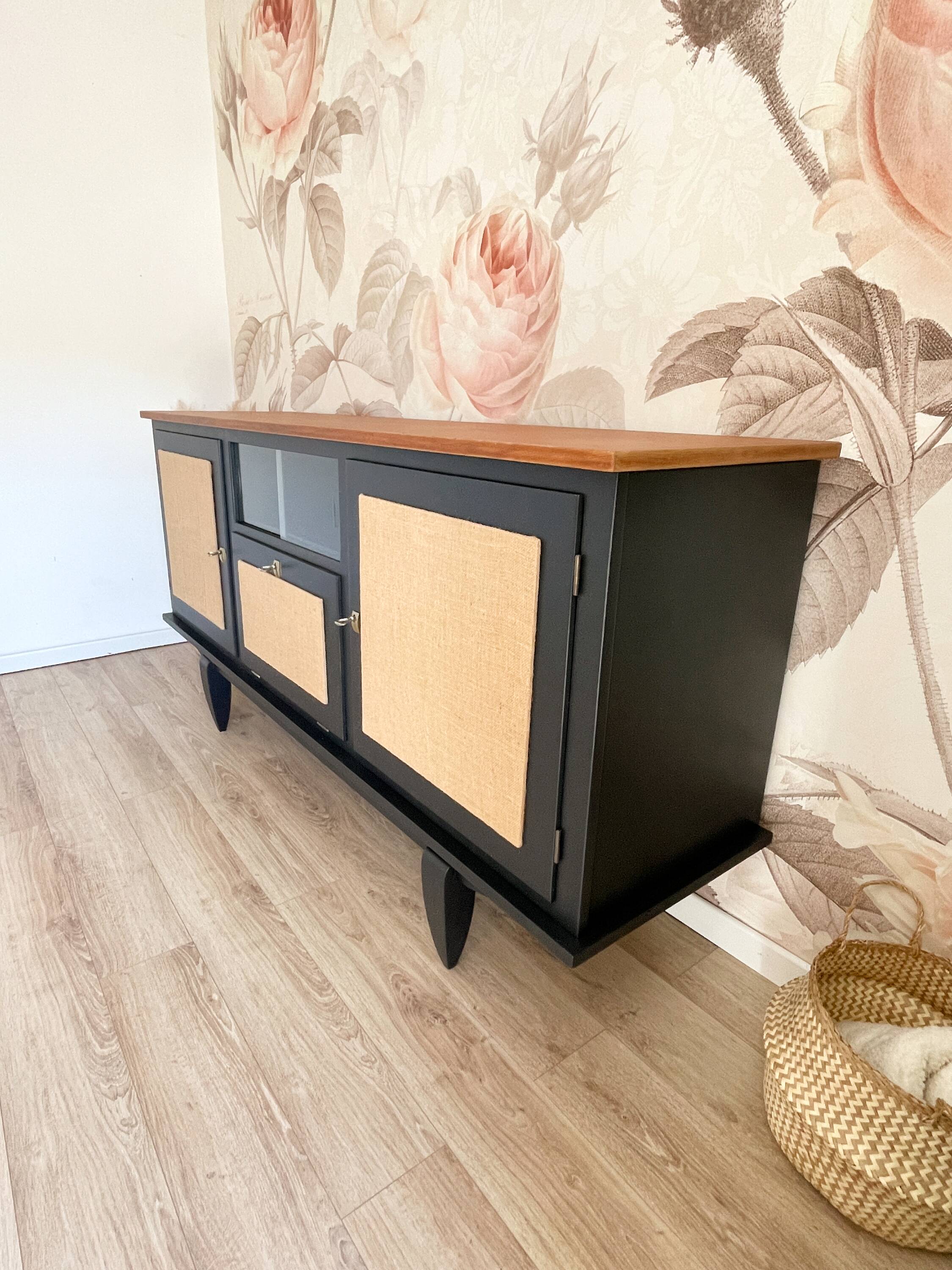 Revisited Vintage Enfilade