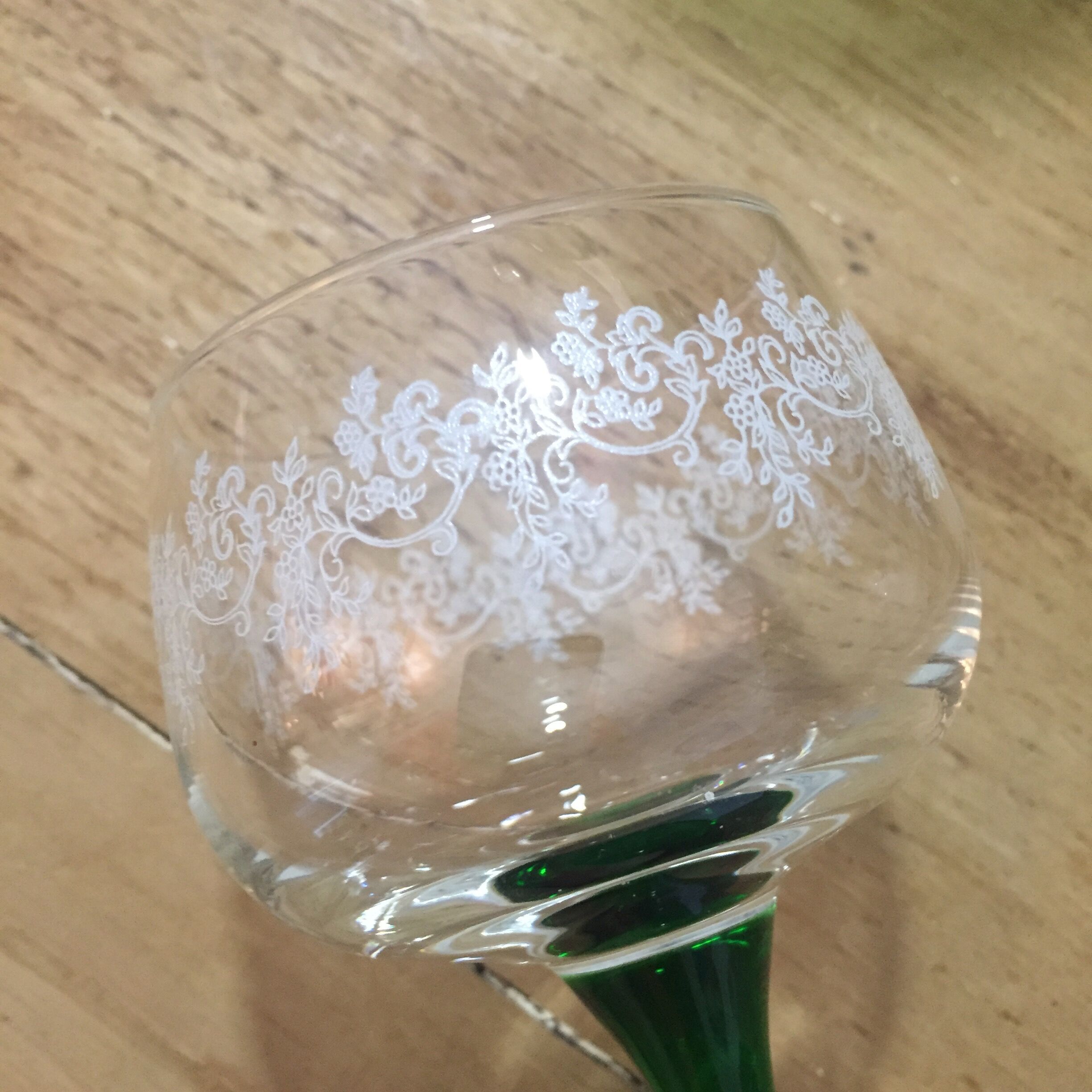 6 glasses engraved "alsace wine"