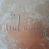 Empty pocket cup forming a bird