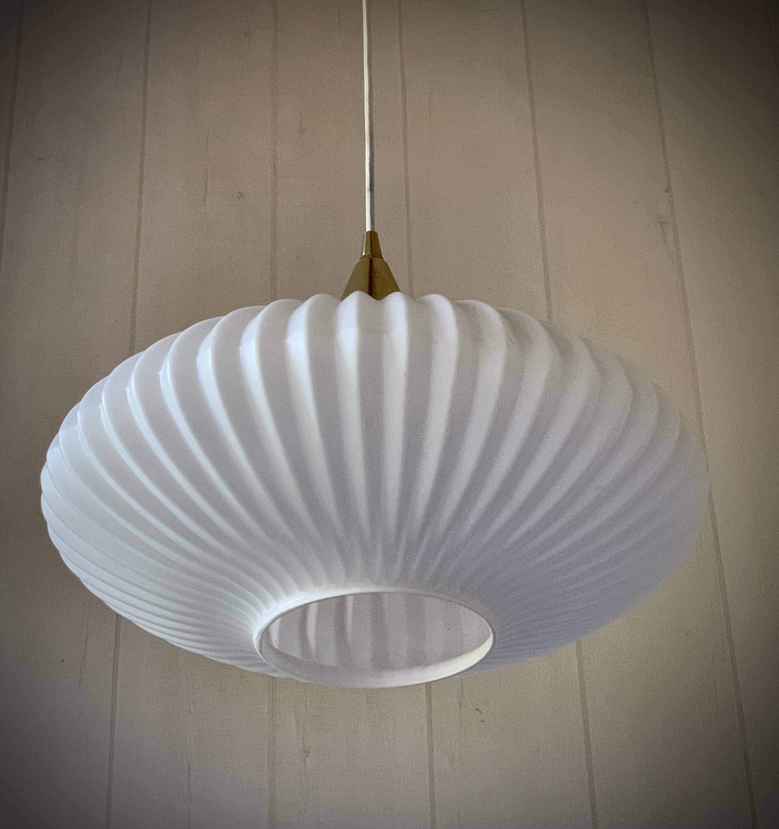 Large Scandinavian pendant light in striated opaline and brass from the 60s