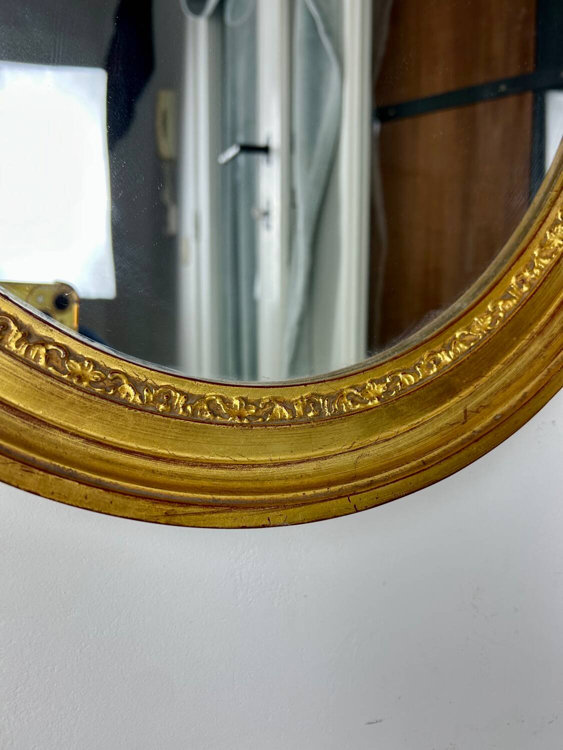 Vintage oval mirror Deknudt plus matching console
