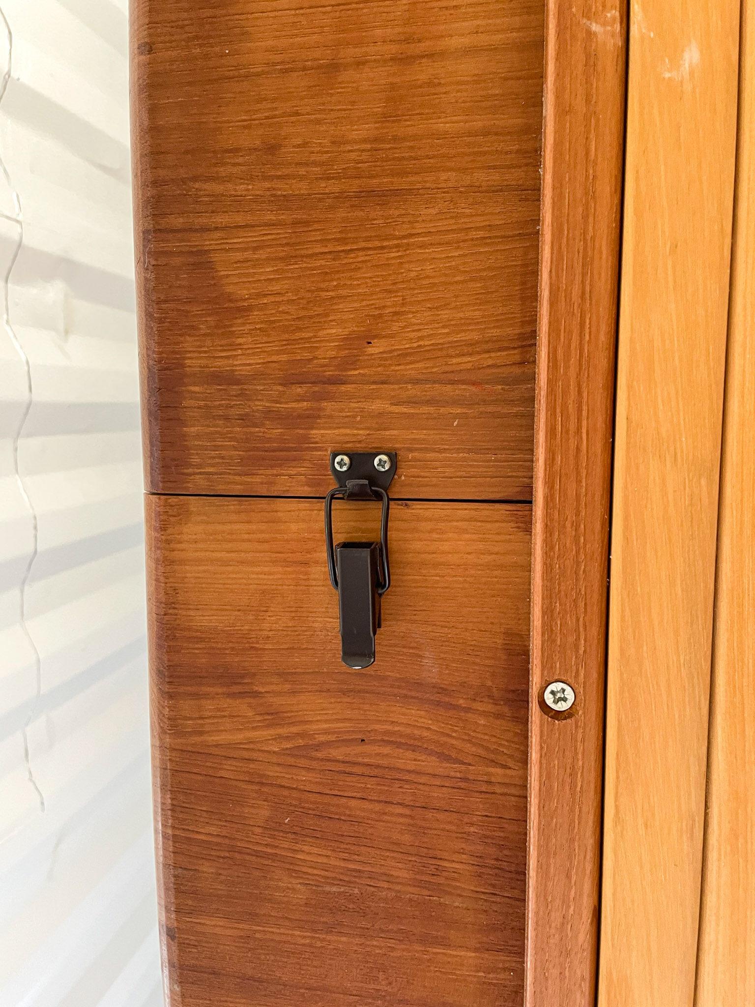 Dyrlund editor, scandinavian table in solid teak