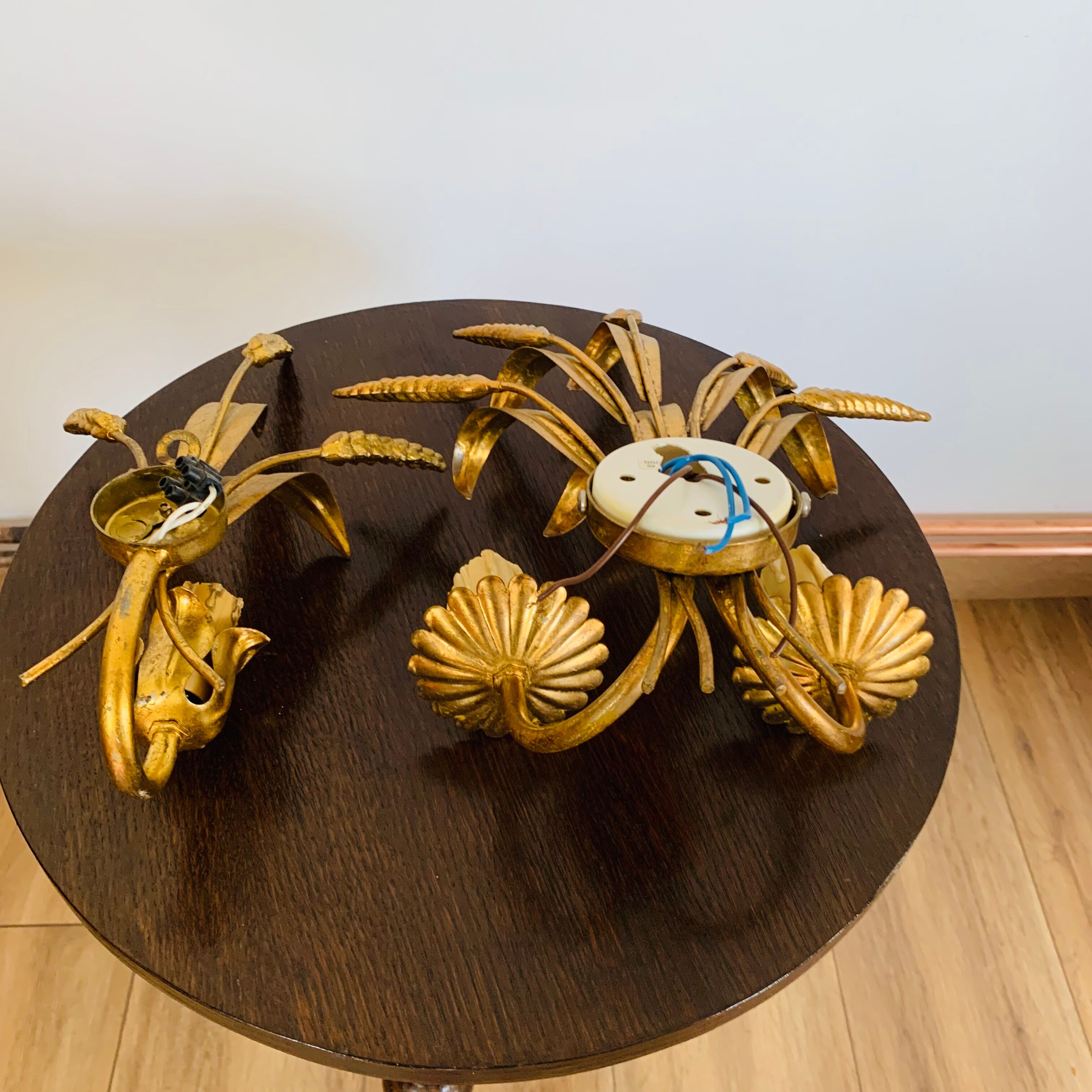 Pair of gilded wall sconces sheaves of wheat