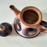 Red earthenware teapot