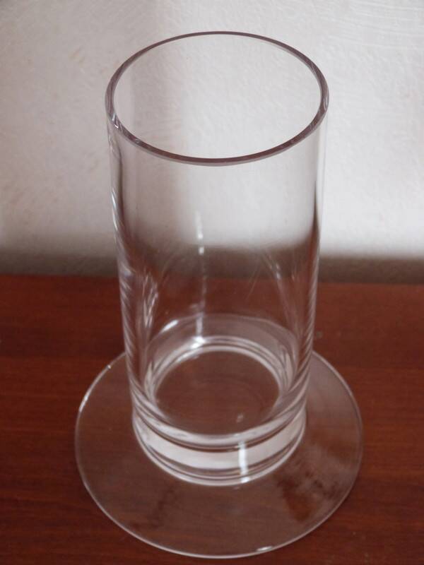 White glass cylindrical vase