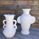 Paire de vases blancs