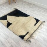 Handcrafted Moroccan Berber carpet 142 x 87 CM