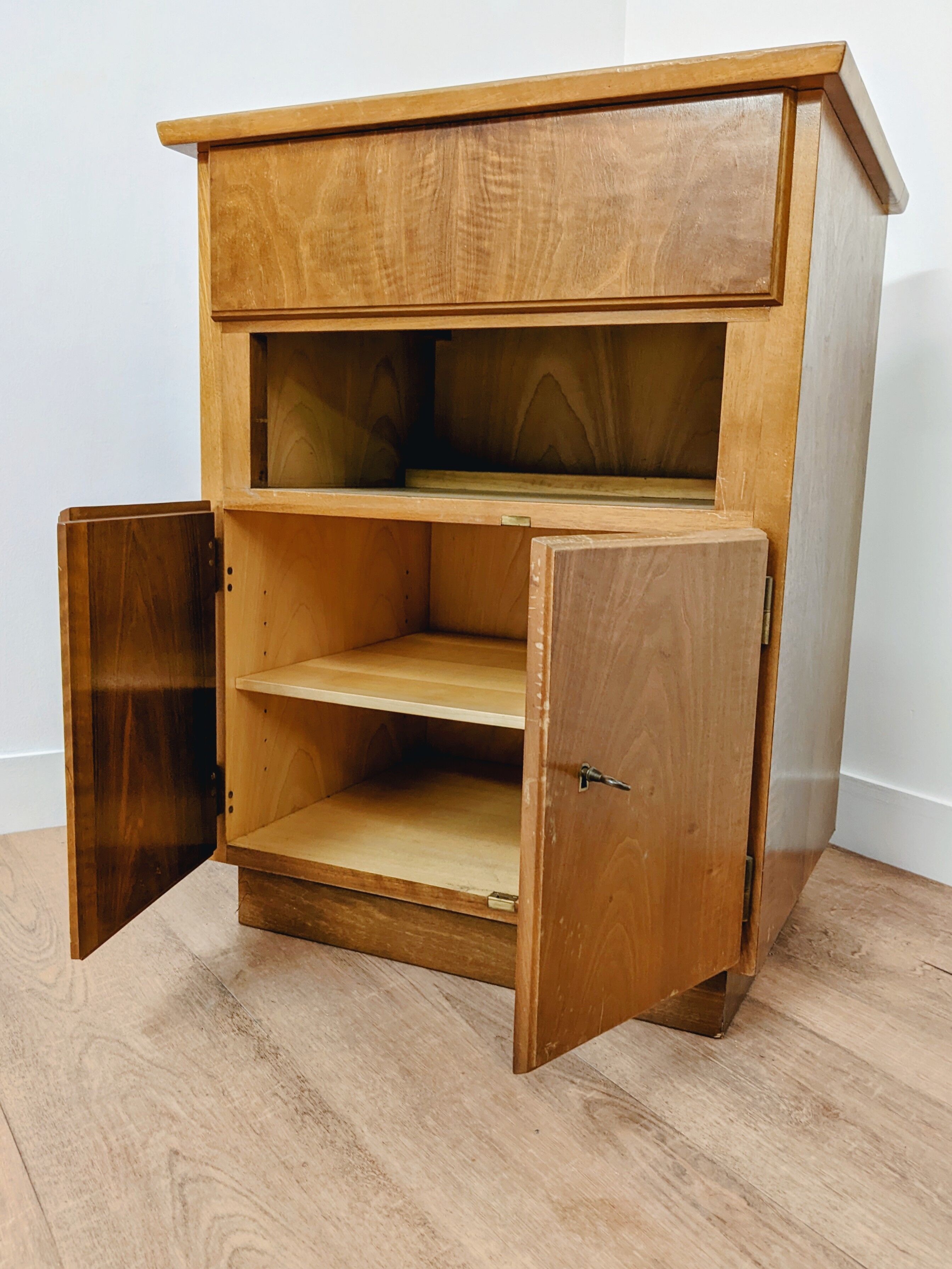 Hifi turntable furniture