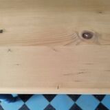 Farm table