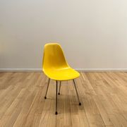 Chaise DSX de Charles & Ray Eames, Herman Miller par Mobilier International