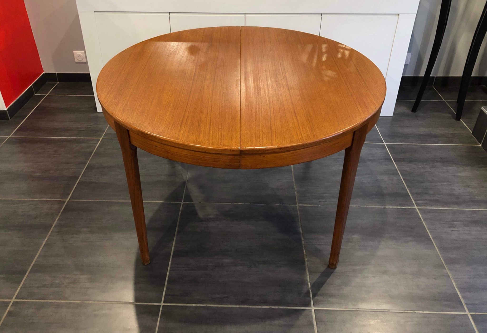 Round table "furniture tv paris" Scandinavian vintage, 1960s